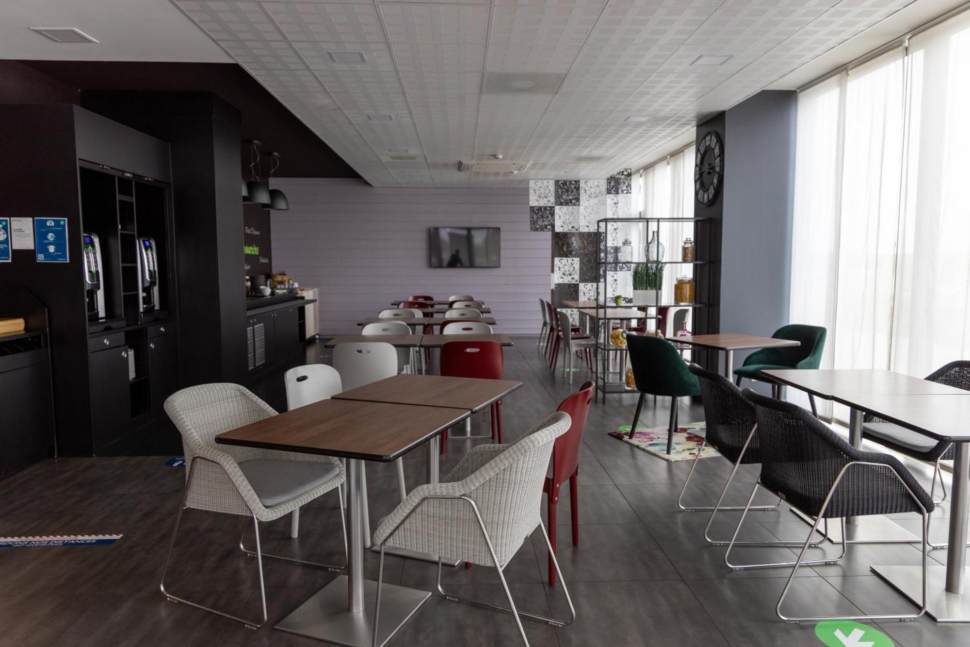 Campanile Belfort Montbeliard - Gare La Jonxion. Meroux Bagian luar foto